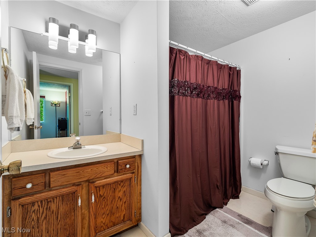 13278 Olde Orchard Road Strongsville OH 44136