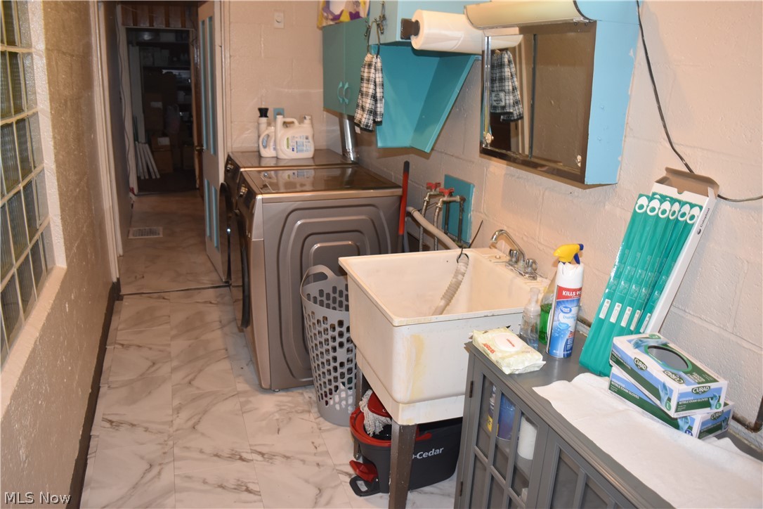 614 Columbus Avenue Martins Ferry OH 43935