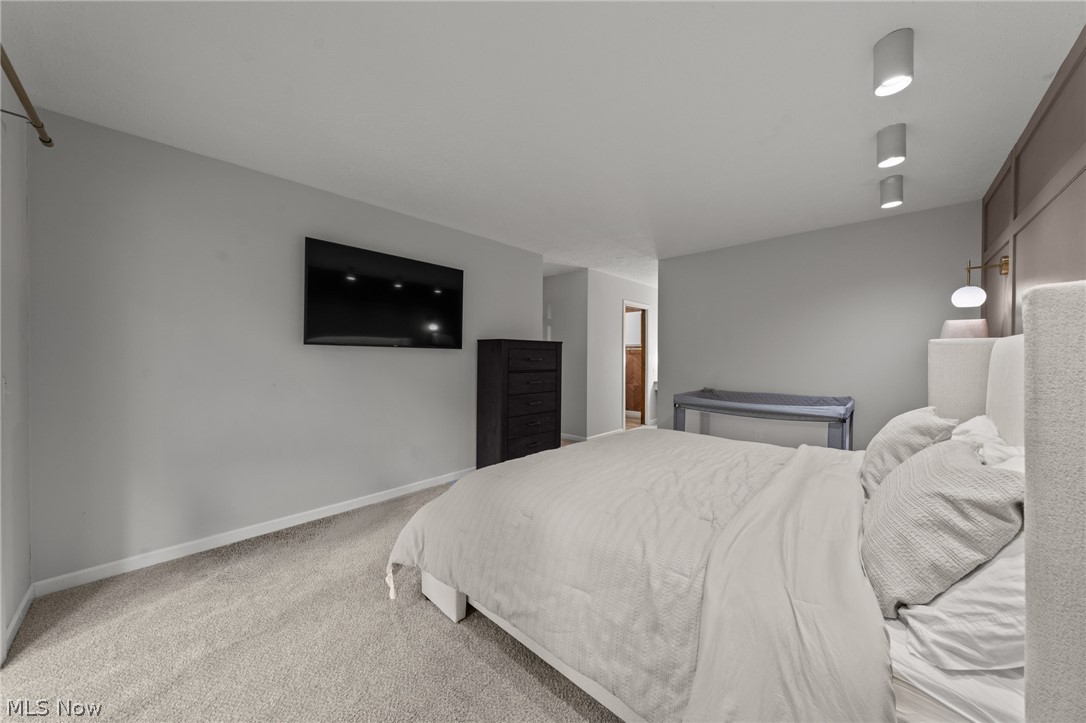 17690 Falling Leaves Road Strongsville OH 44136