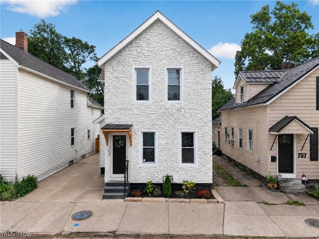 753 Brayton Avenue Cleveland OH 44113