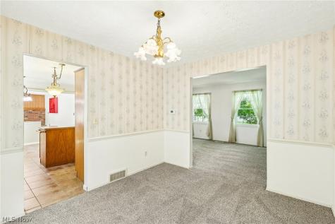 337 Wolf Avenue Wadsworth OH 44281