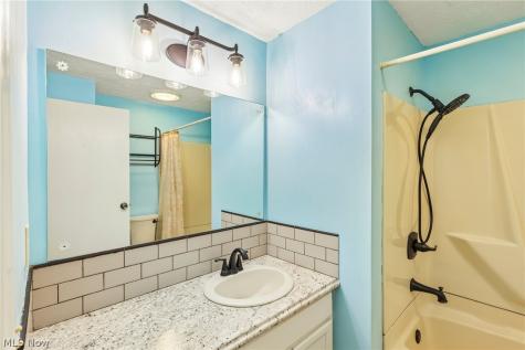 337 Wolf Avenue Wadsworth OH 44281