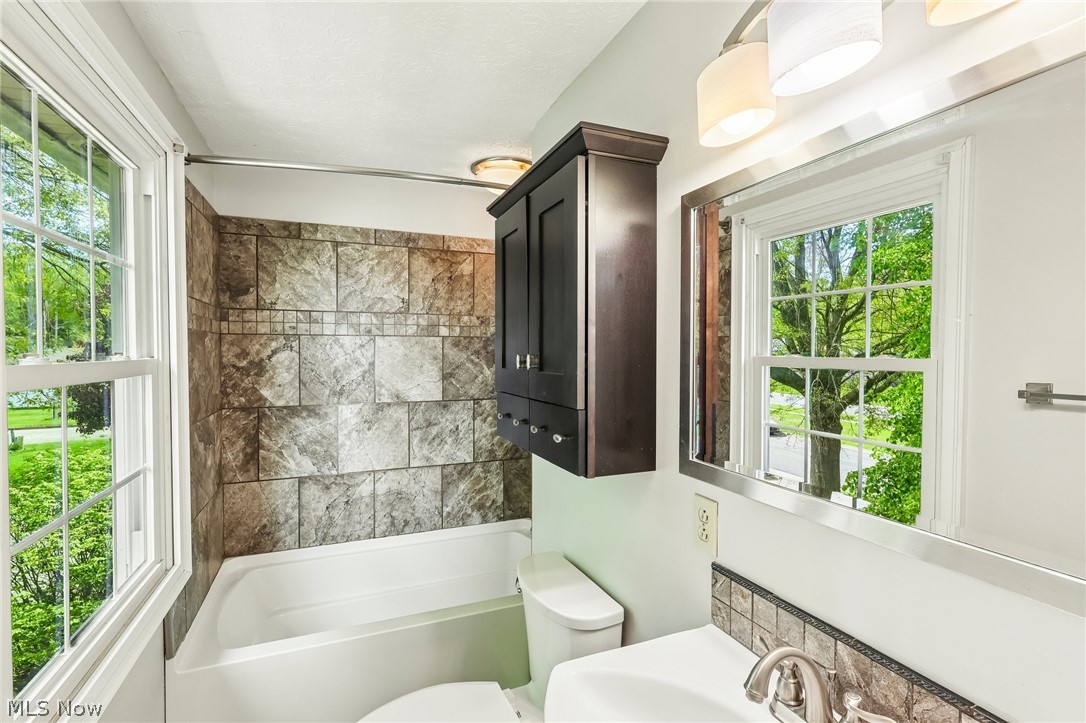 337 Wolf Avenue Wadsworth OH 44281