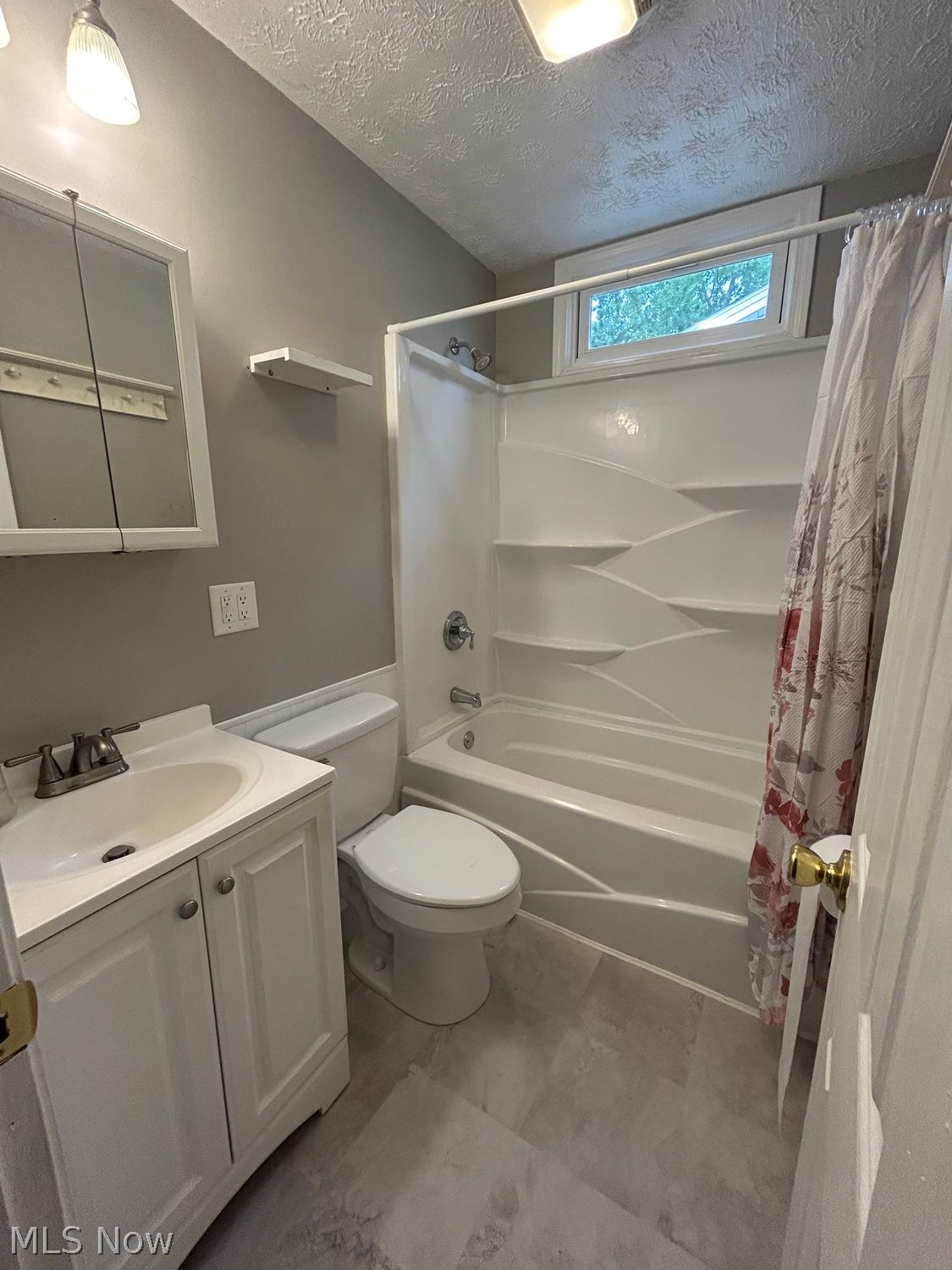 4355 Knickerbocker Road Sheffield Lake OH 44054