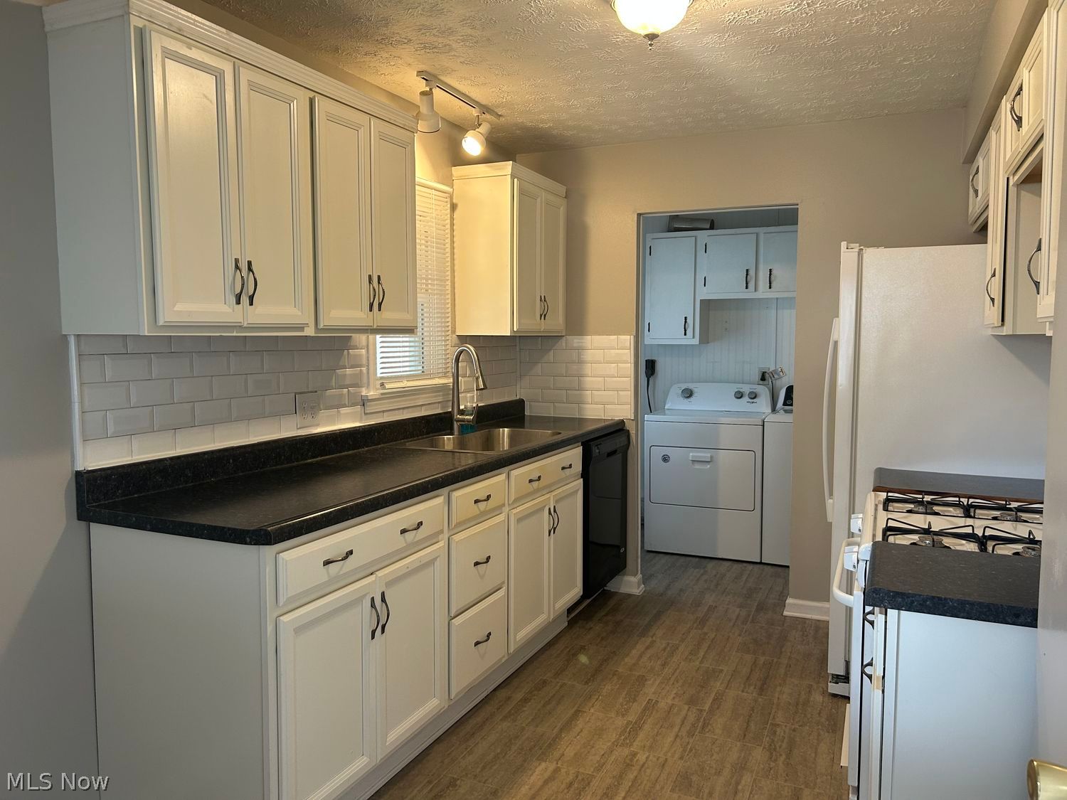 4355 Knickerbocker Road Sheffield Lake OH 44054