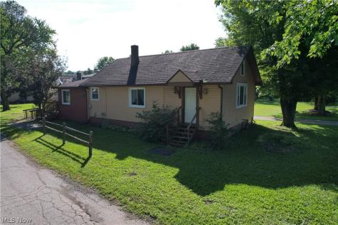 4900 Wiseland Avenue SE Canton OH 44707