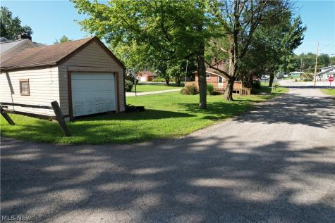 4900 Wiseland Avenue SE Canton OH 44707