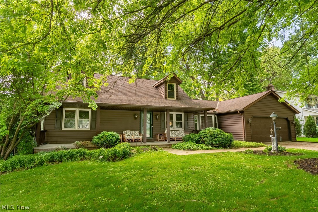 1649 Harmony Lane SW North Canton OH 44709
