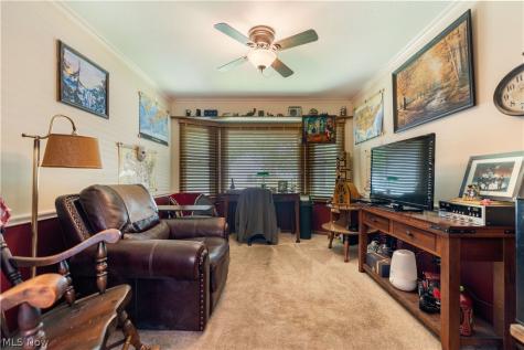 1649 Harmony Lane SW North Canton OH 44709
