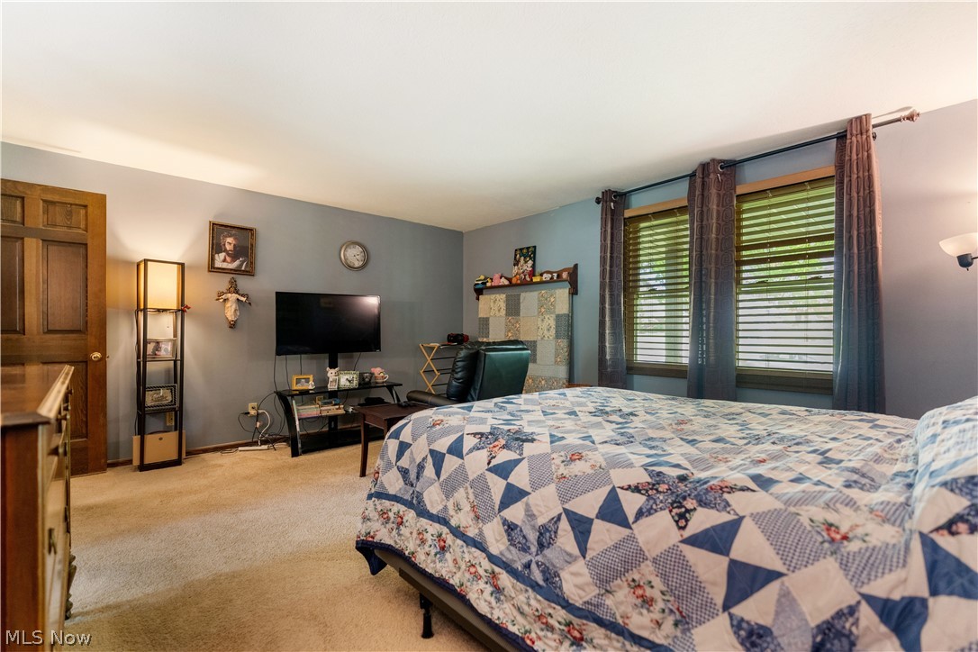 1649 Harmony Lane SW North Canton OH 44709