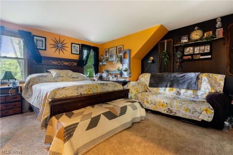 1649 Harmony Lane SW North Canton OH 44709