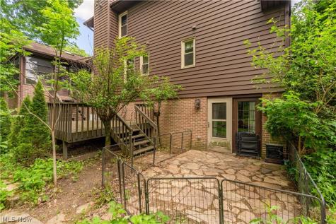 1649 Harmony Lane SW North Canton OH 44709