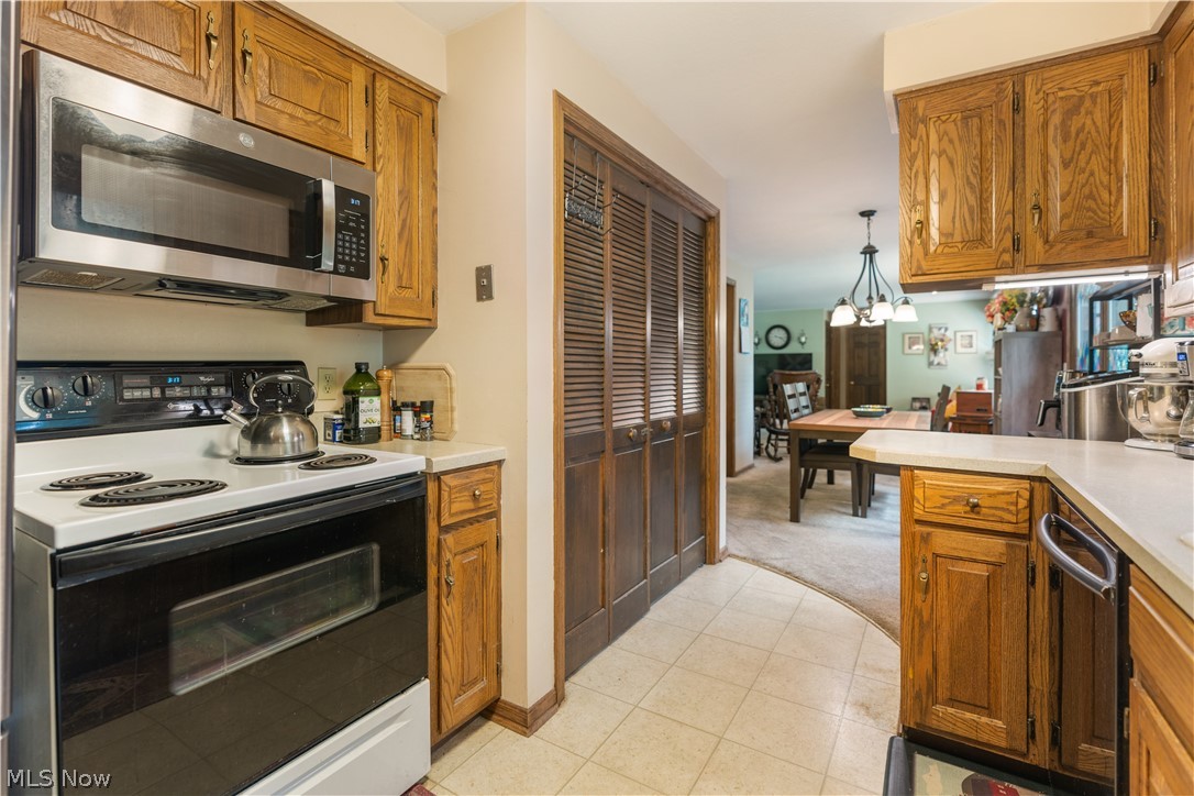 1649 Harmony Lane SW North Canton OH 44709