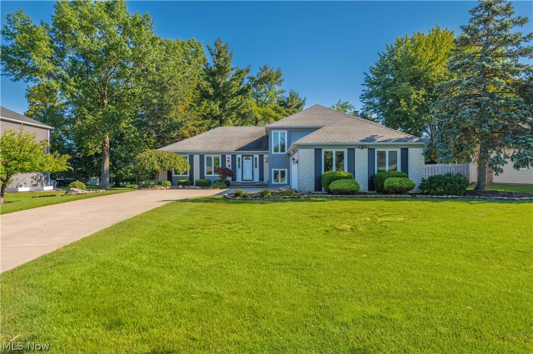 28098 Settlers Res Way Westlake OH 44145