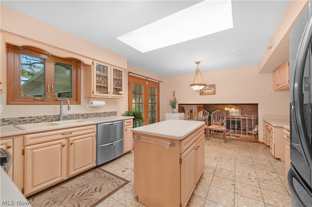 28098 Settlers Res Way Westlake OH 44145