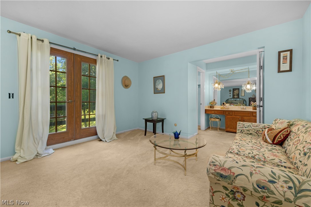 28098 Settlers Res Way Westlake OH 44145