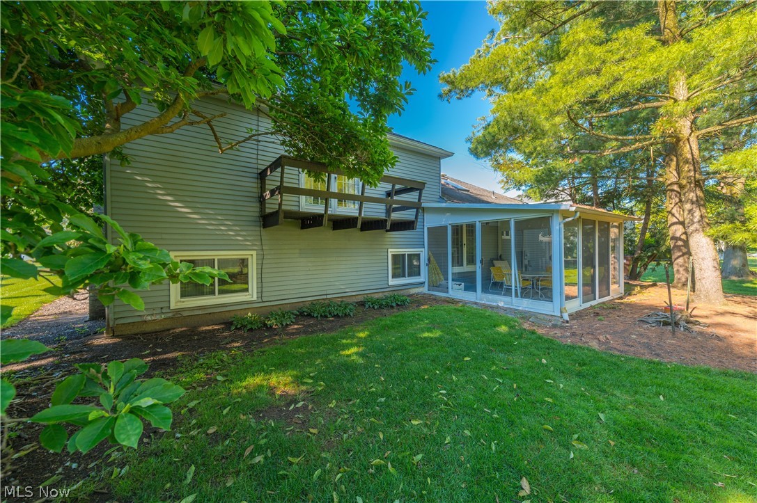 28098 Settlers Res Way Westlake OH 44145
