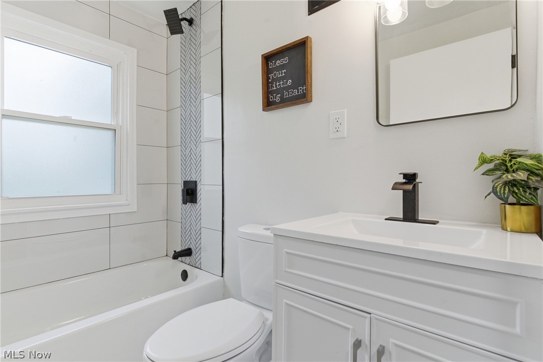 5285 Mardale Avenue Bedford Heights OH 44146