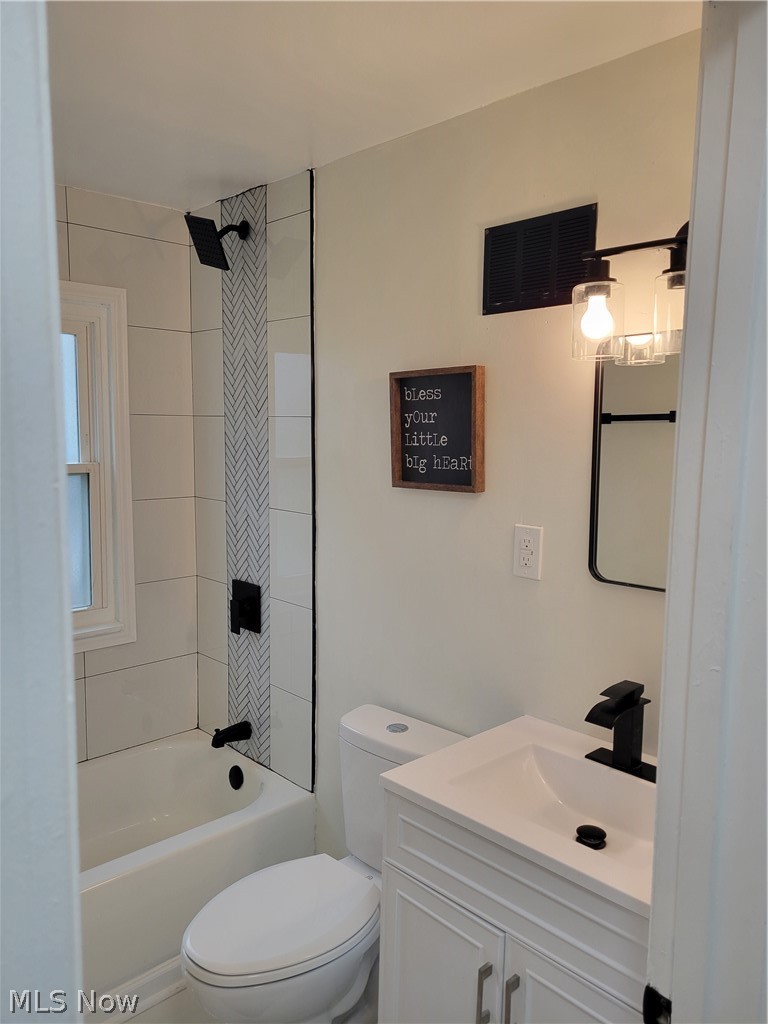 5285 Mardale Avenue Bedford Heights OH 44146