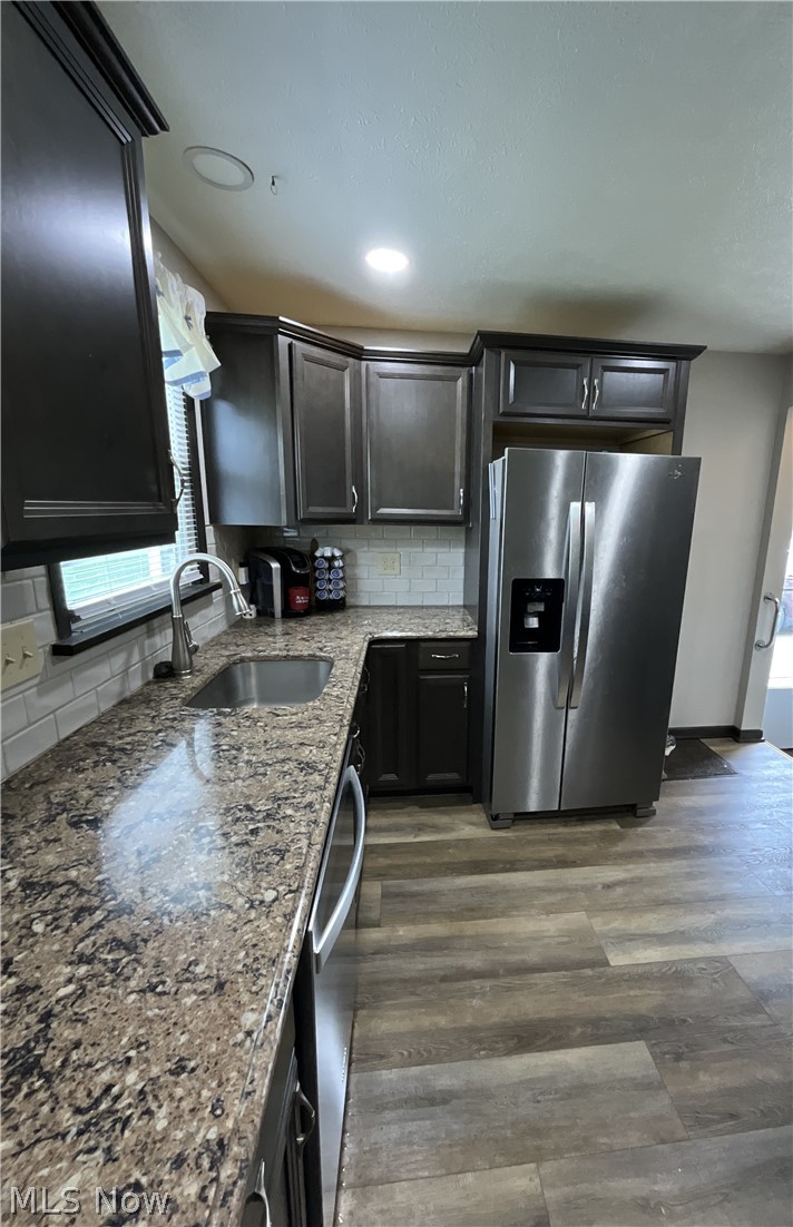 525 W Omar Street Struthers OH 44471