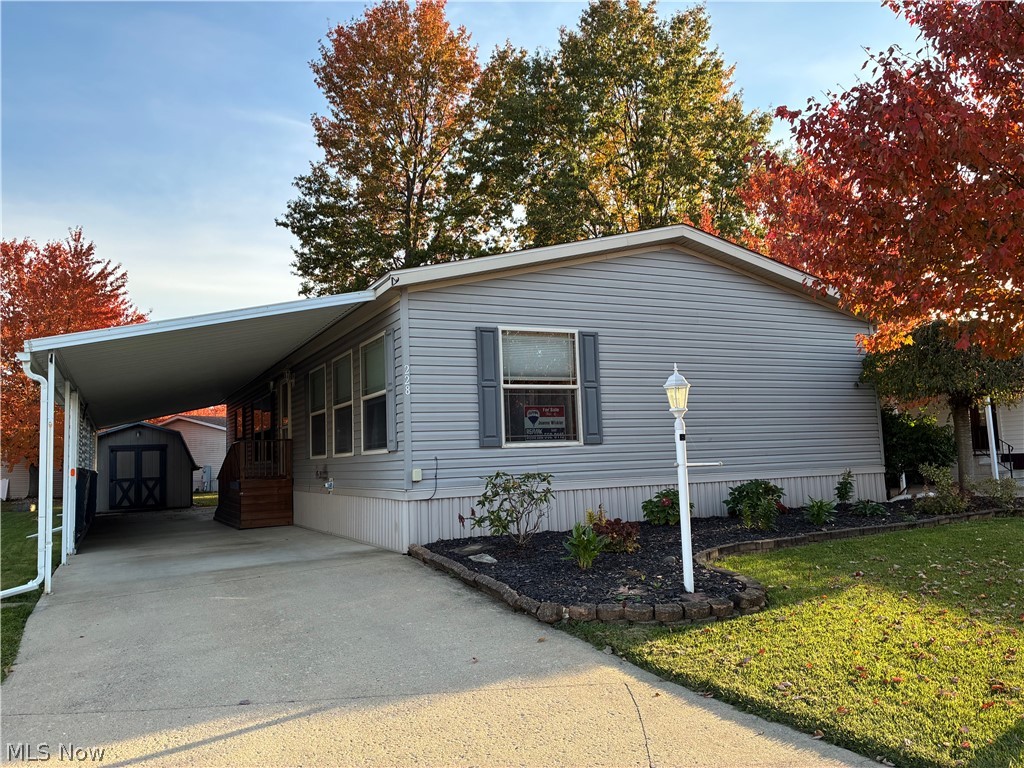 228 Pin Oak Circle Elyria OH 44035