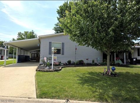 228 Pin Oak Circle Elyria OH 44035