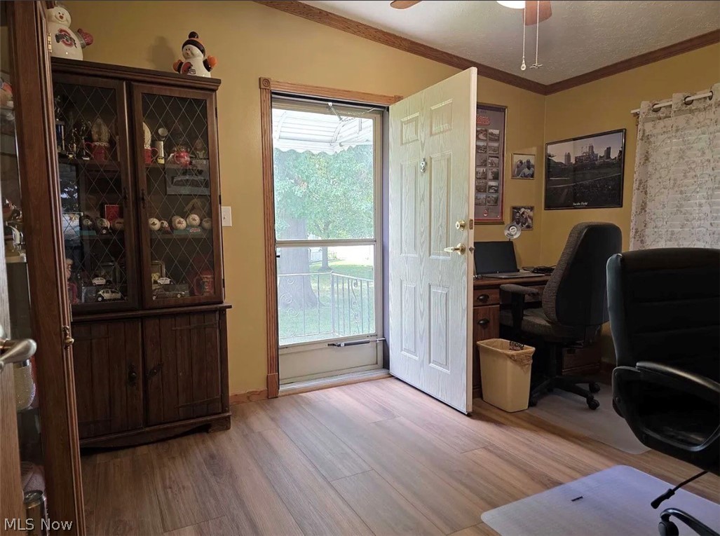 228 Pin Oak Circle Elyria OH 44035