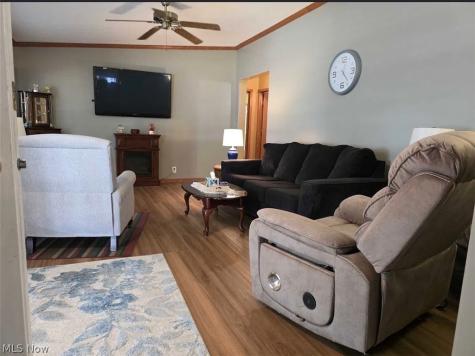 228 Pin Oak Circle Elyria OH 44035