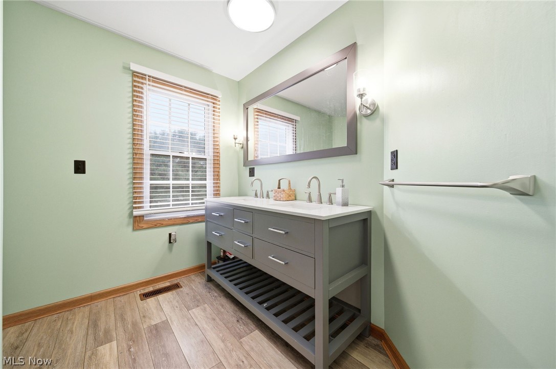 512 North Street Duncan Falls OH 43734