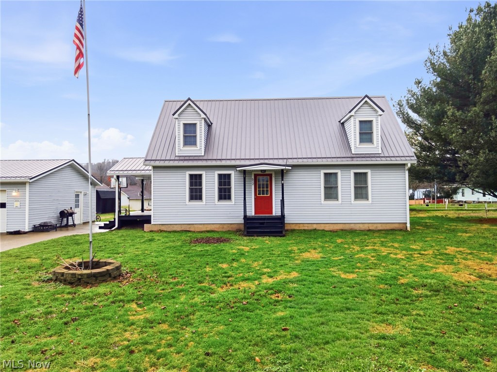 512 North Street Duncan Falls OH 43734