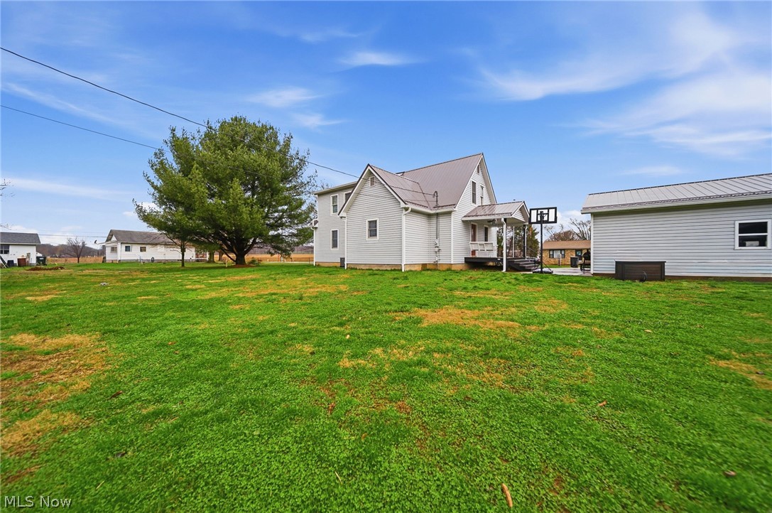 512 North Street Duncan Falls OH 43734
