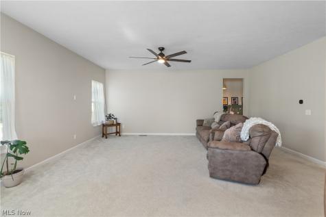 2262 Monaco Street NW Uniontown OH 44685