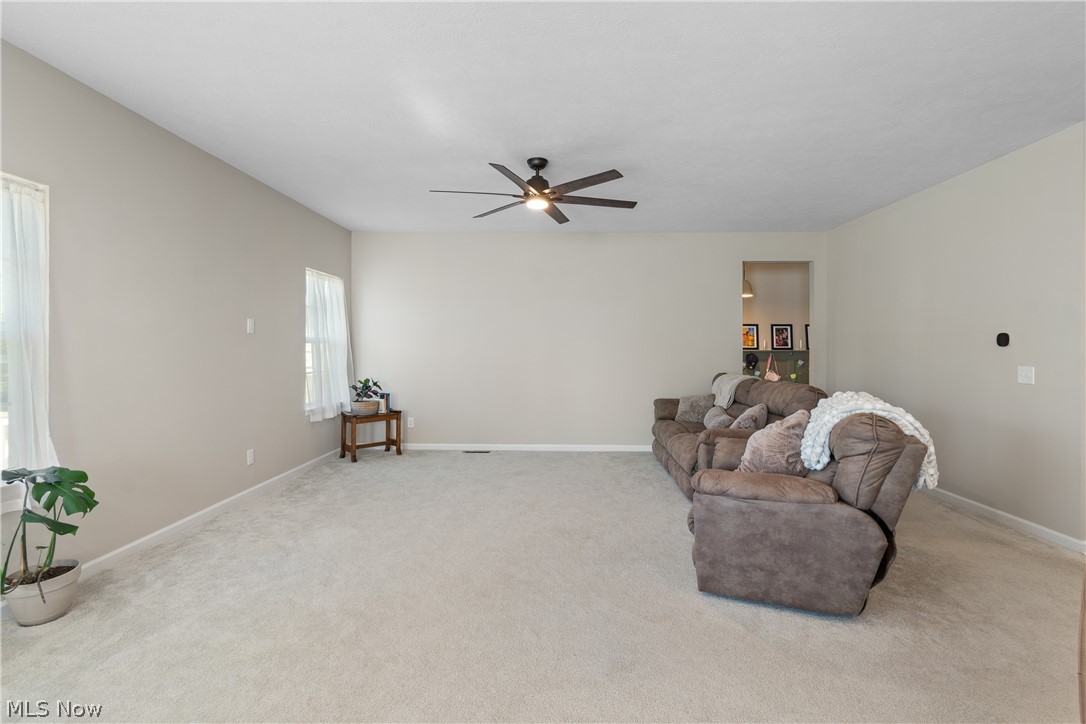 2262 Monaco Street NW Uniontown OH 44685