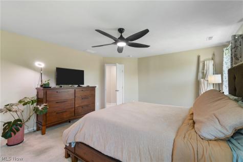 2262 Monaco Street NW Uniontown OH 44685