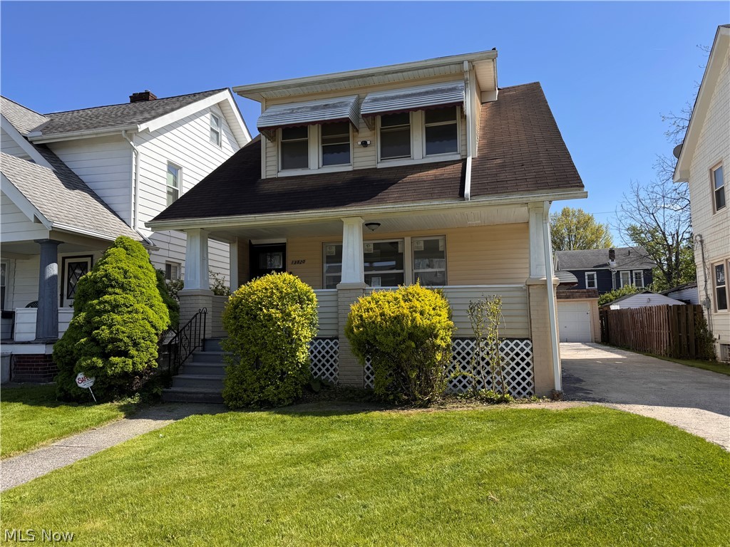 13820 S Parkway Drive Garfield Heights OH 44105