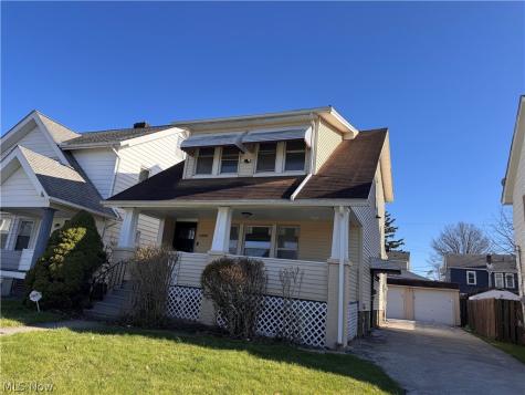 13820 S Parkway Drive Garfield Heights OH 44105