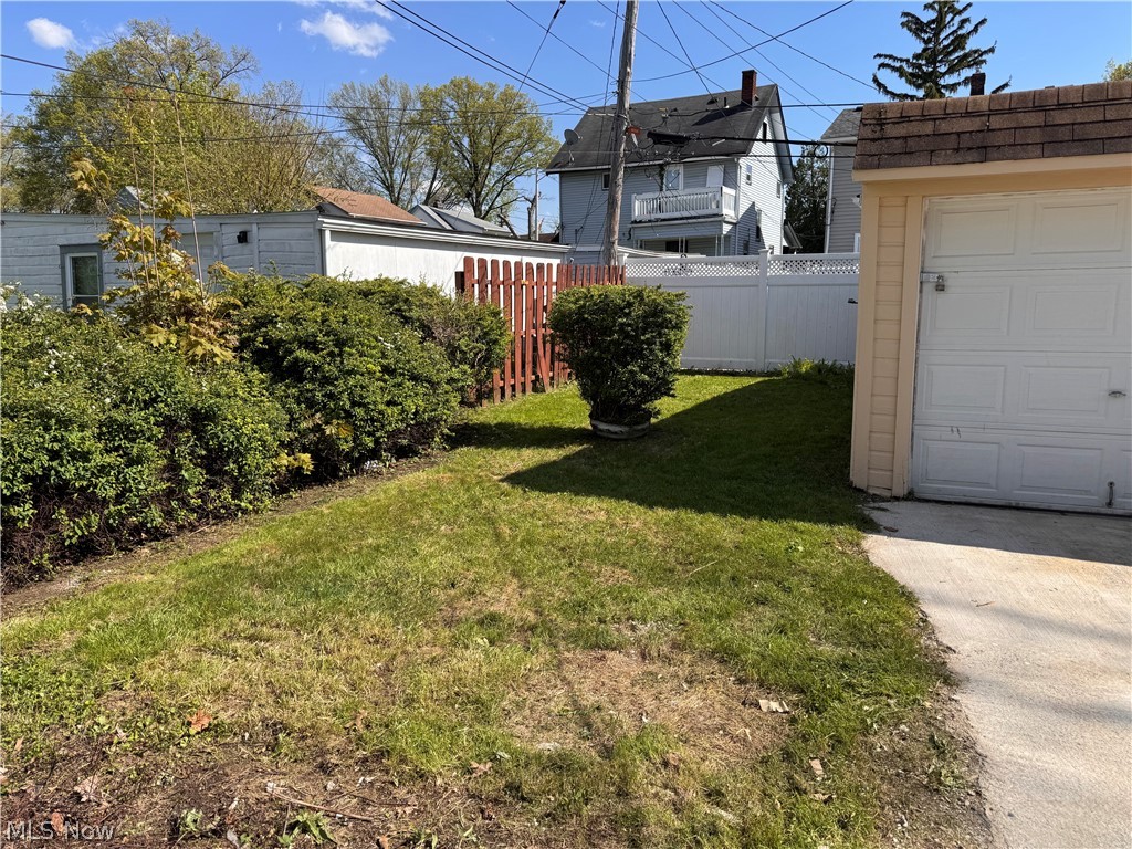 13820 S Parkway Drive Garfield Heights OH 44105