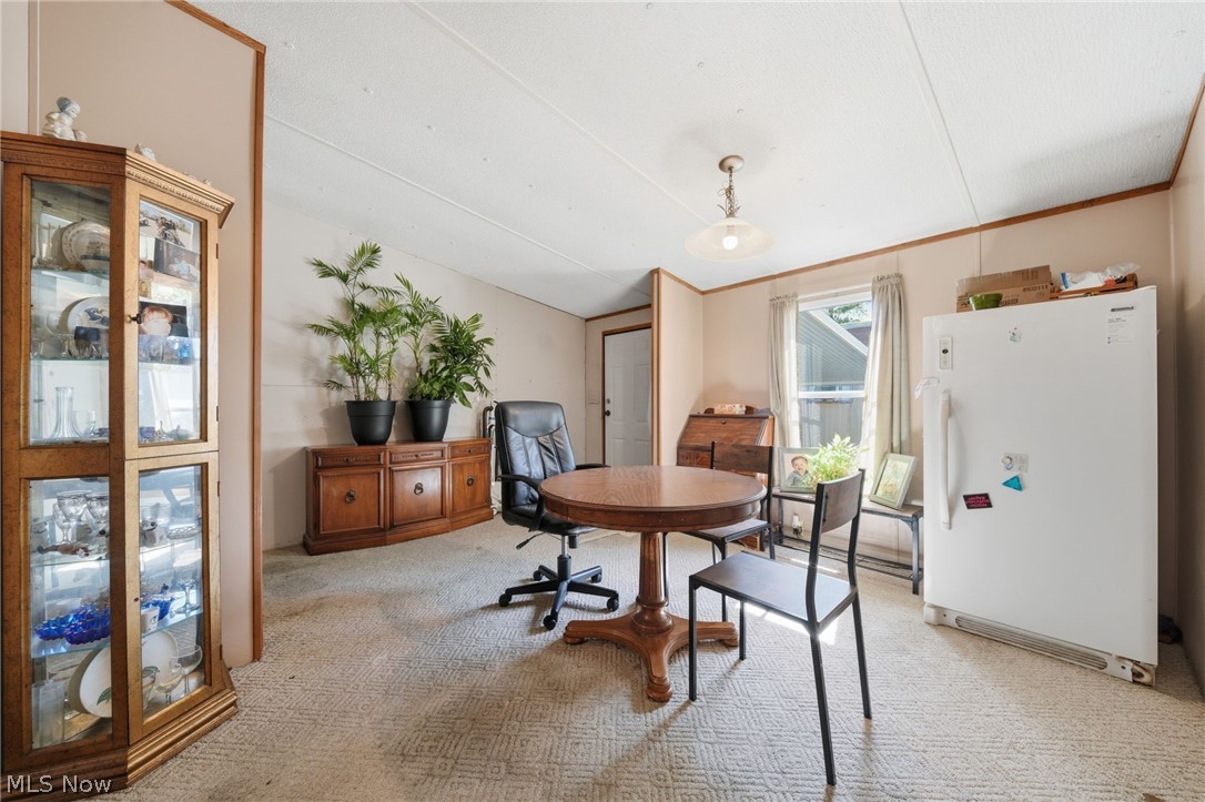 4534 Lake Road E Geneva OH 44041