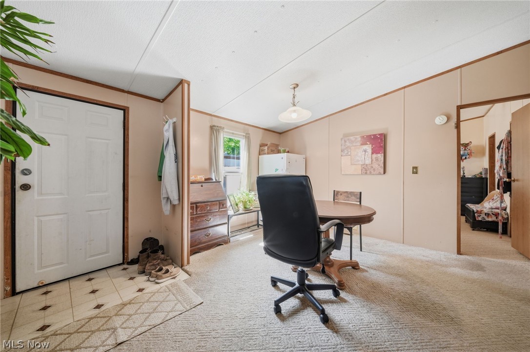 4534 Lake Road E Geneva OH 44041
