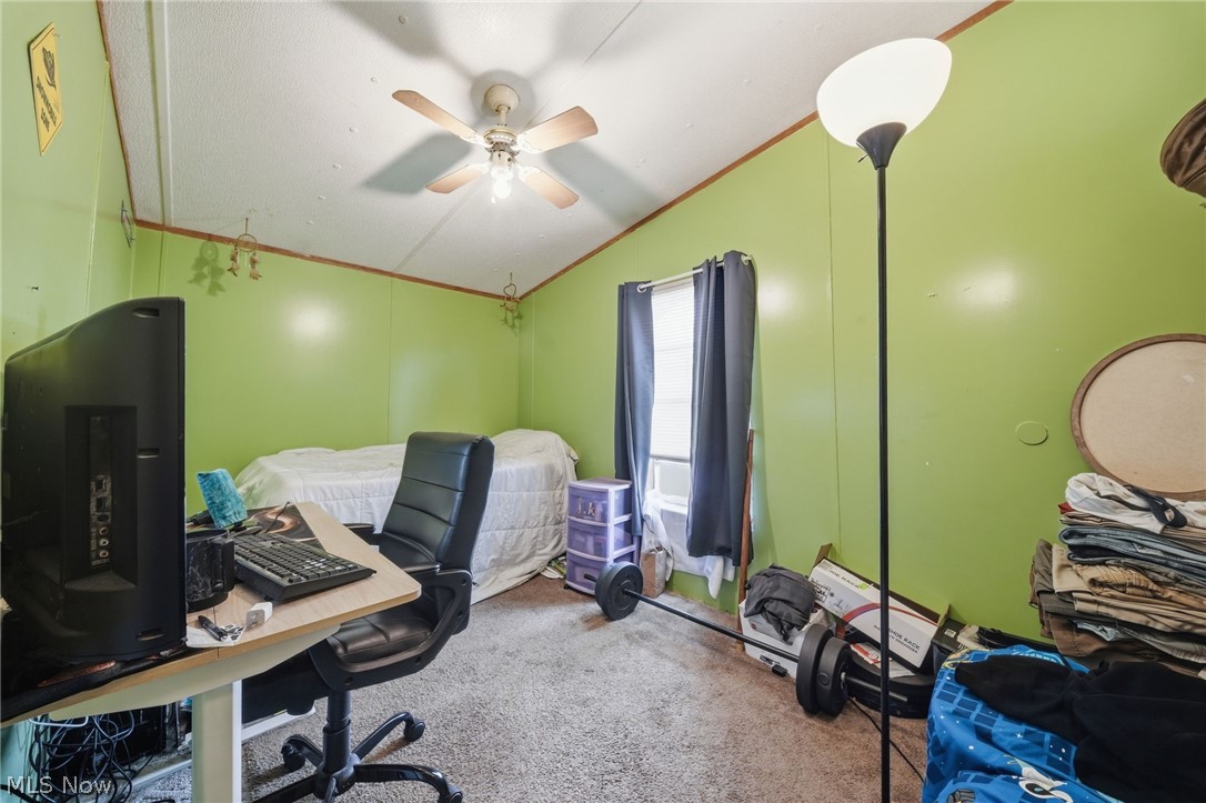 4534 Lake Road E Geneva OH 44041
