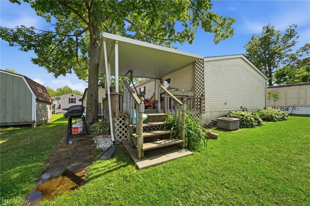 4534 Lake Road E Geneva OH 44041