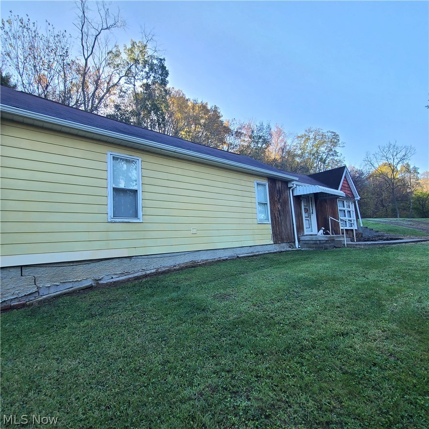 668 Dolezal Road Dillonvale OH 43917