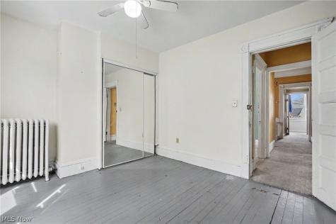 1297 W 116th Street Cleveland OH 44102