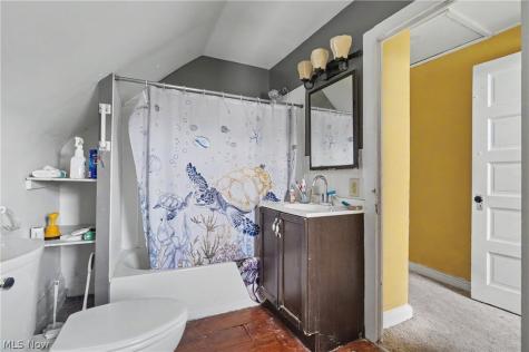 1297 W 116th Street Cleveland OH 44102