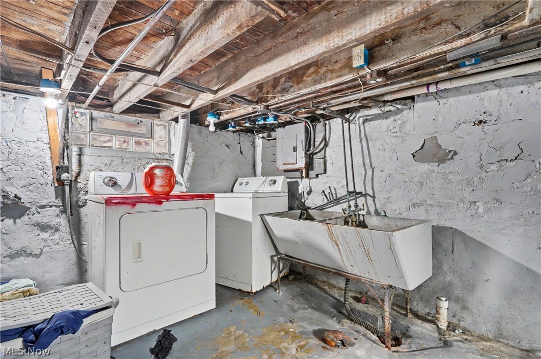 1297 W 116th Street Cleveland OH 44102