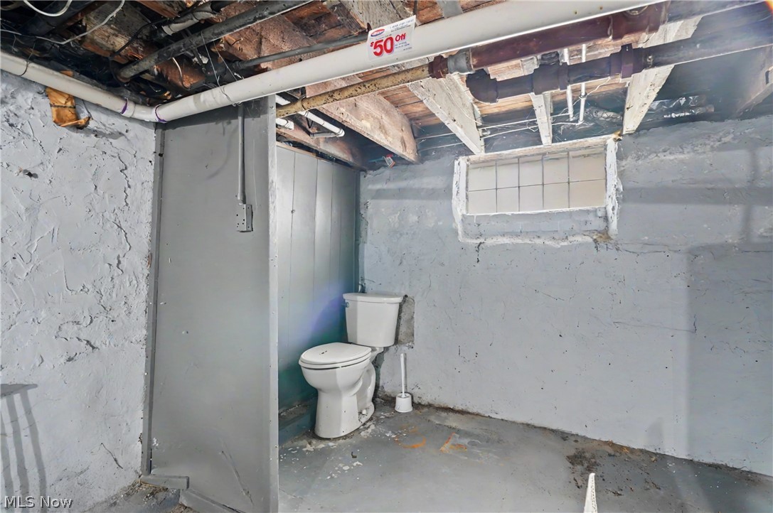 1297 W 116th Street Cleveland OH 44102