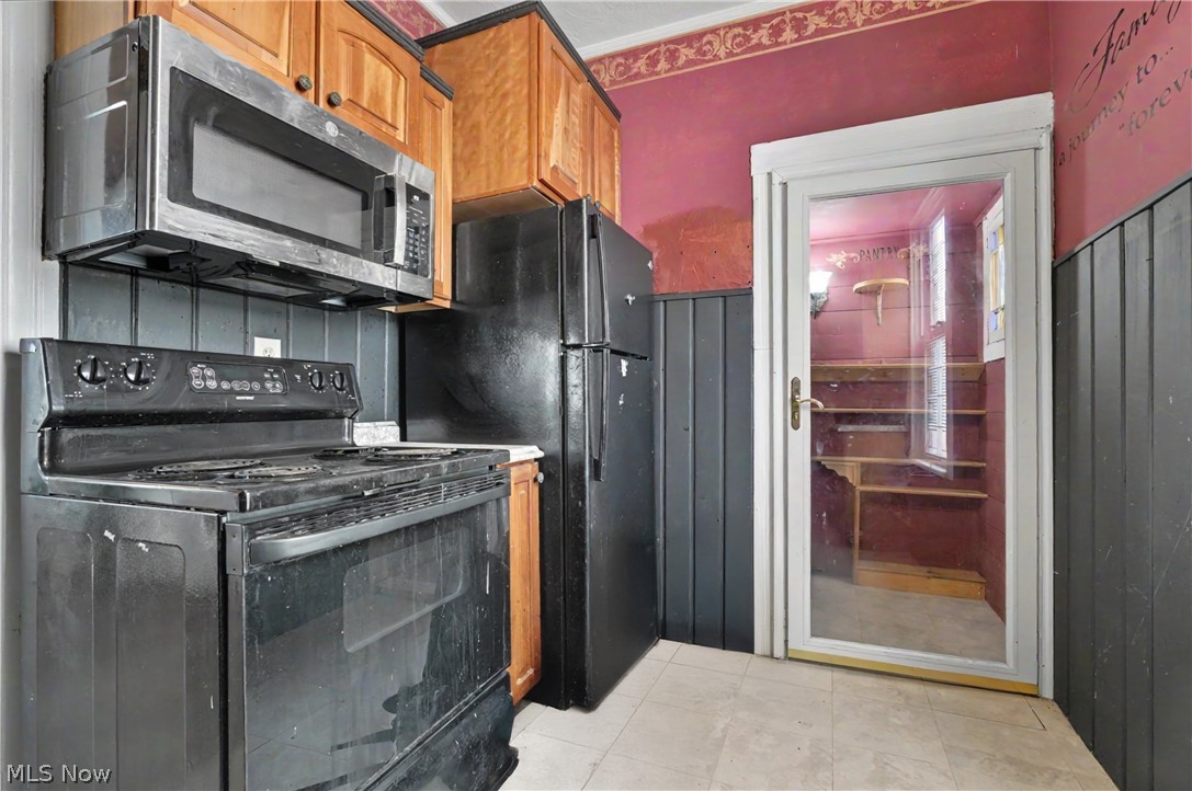 1297 W 116th Street Cleveland OH 44102