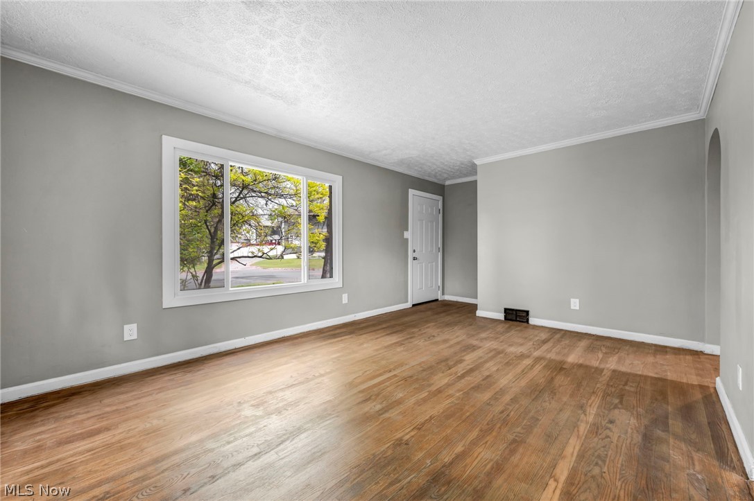 1574 East Avenue Akron OH 44314