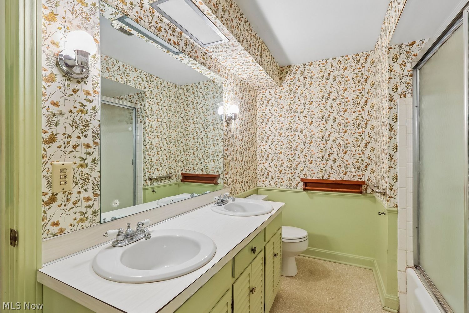 22981 Stoneybrook Drive North Olmsted OH 44070