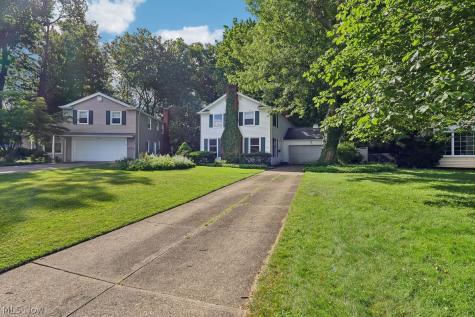 22981 Stoneybrook Drive North Olmsted OH 44070